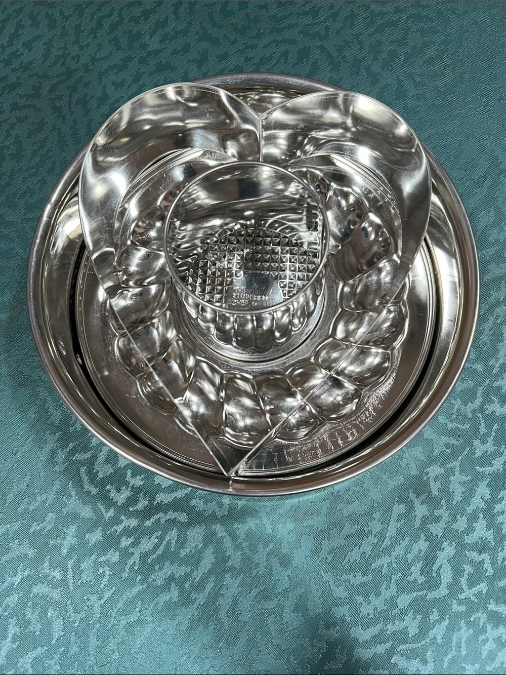 Pampered Chef’s Springform pan set (Model 1540)